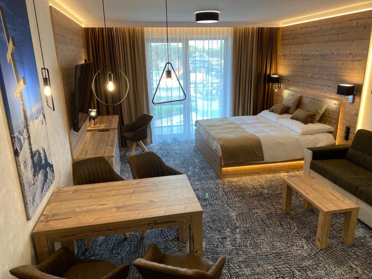 Luxusne Studia V Hoteli Akvamarin Bešeňová Exterior foto